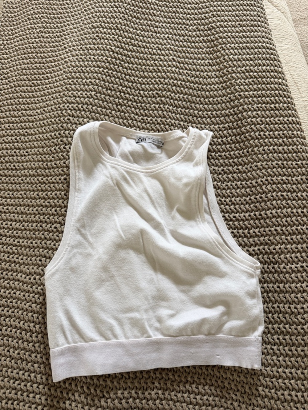 Zara White Ribbed Cropped Tank